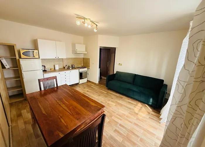 Nivy Con Posto Auto 브라티슬라바