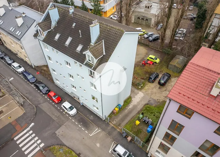 Daire Nivy Con Posto Auto Bratislava